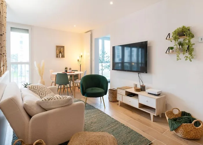 Apartment Le Cosy Du Grand Parc Avec Parking Prive Et Netflix, Proche Nancy Gentilly Laxou
